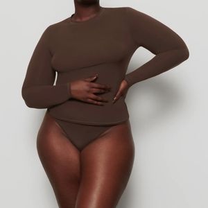 SKIMS Fits Everybody Brown Long Sleve